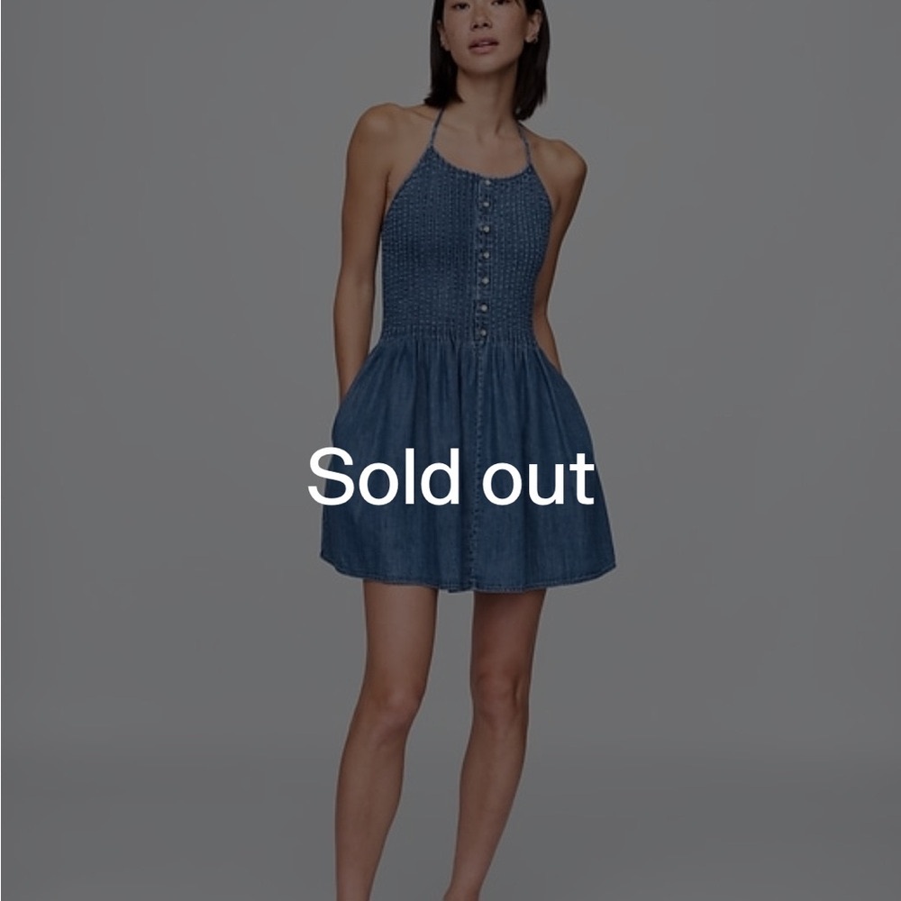 NOT SOLD
OUT HERE!!
GAP Blue Sleeveless Halter Sundress